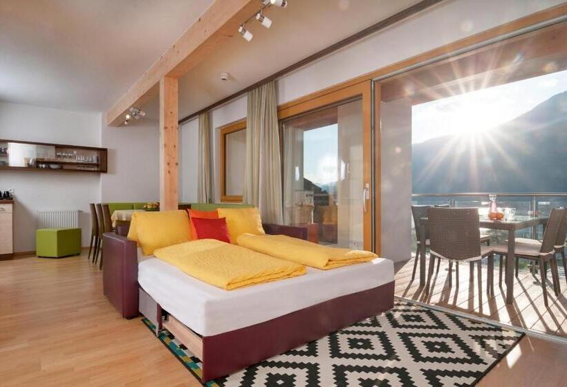 2 Bedrooms Apartment Lake View, Wellness Landhaus Parth
