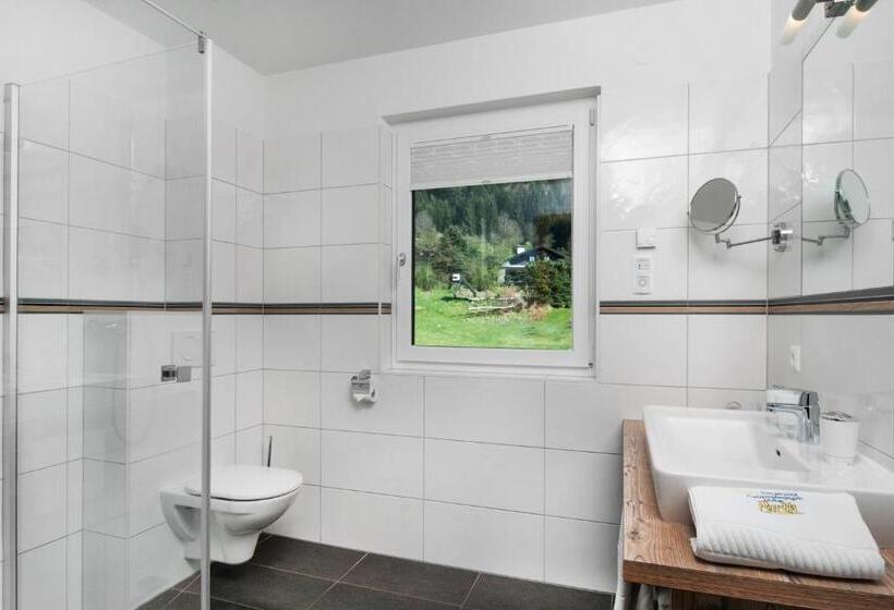 اتاق استاندارد, Wellness Landhaus Parth