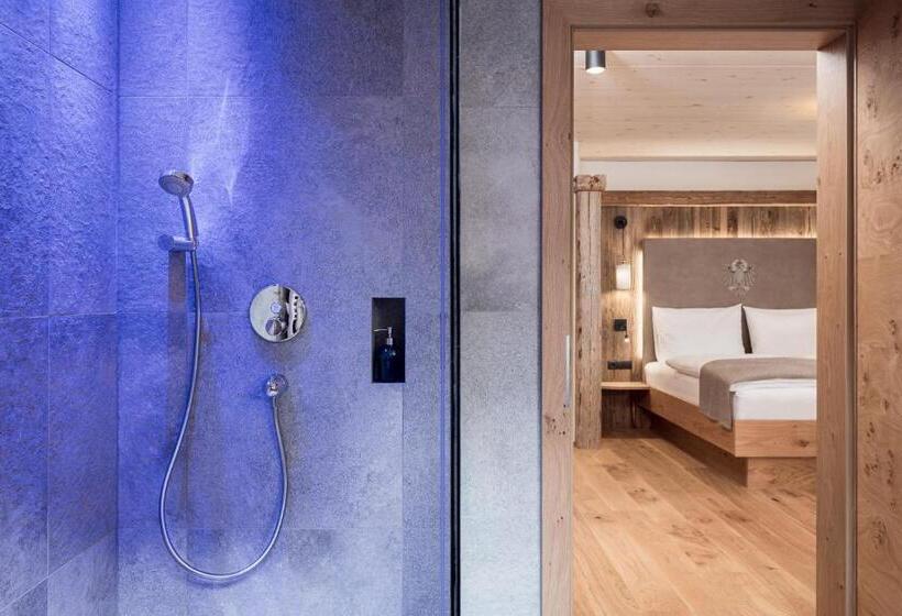 اتاق استاندارد با بالکن, Posthotel Kassl 4 Sterne Superior