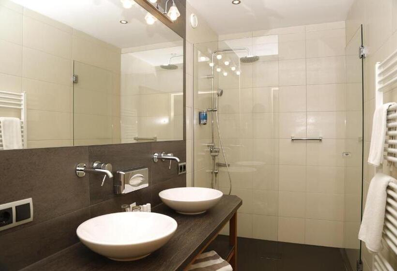 اتاق خانوادگی, Posthotel Kassl 4 Sterne Superior
