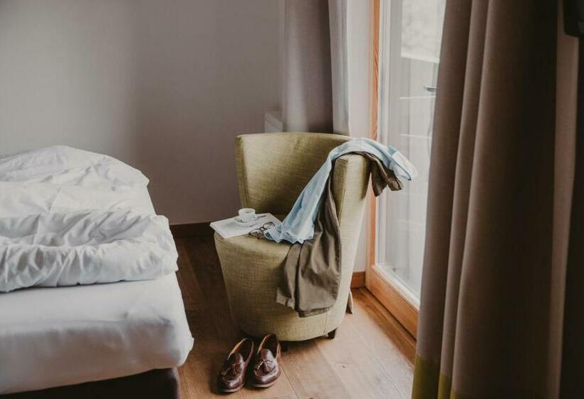 اتاق لوکس با بالکن, Seebichl Haus Am See Designhotel Kitzbühel