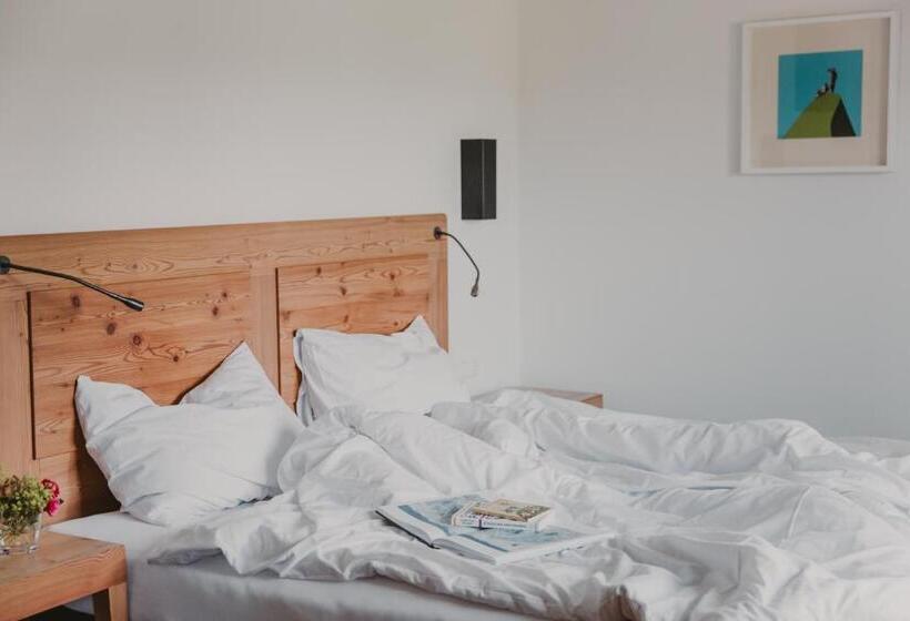اتاق لوکس با بالکن, Seebichl Haus Am See Designhotel Kitzbühel