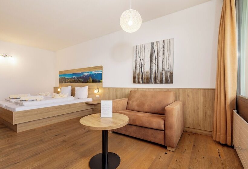 اتاق راحتی سه تخته, Alpenhotel Dachstein