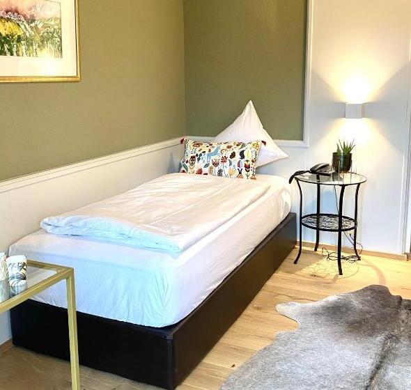 Standard Single Room, Boutiquehotel Hubertushof