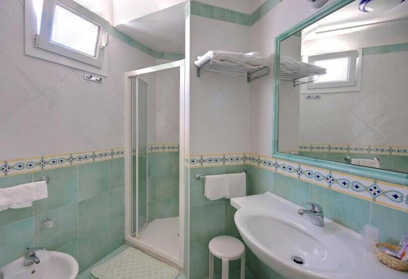 Superior Quadruple Room, Albatros