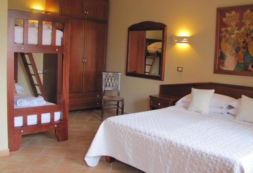 اتاق استاندارد با تخت بزرگ, Borgo Di Santa Barbara