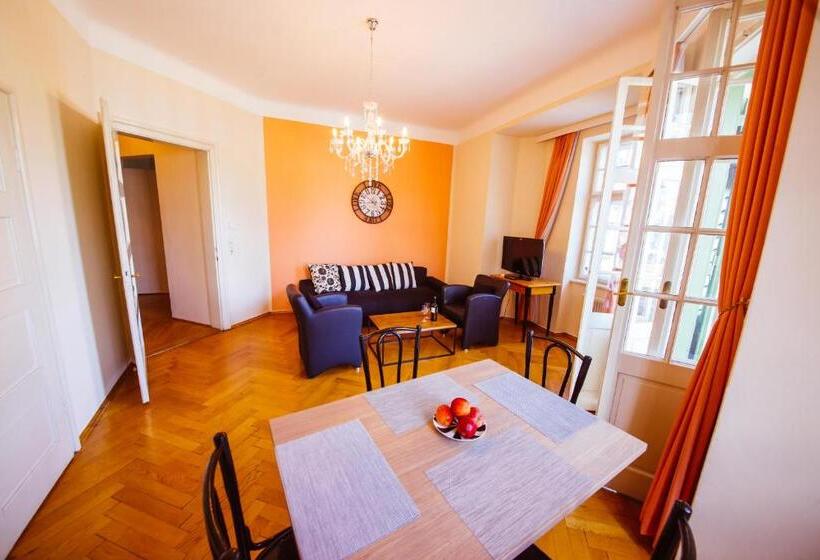 2 Bedroom Apartment, Carinthia Velden