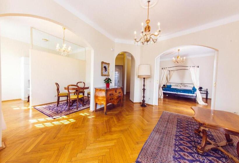 آپارتمان 1 خوابه با بالکن, Carinthia Velden
