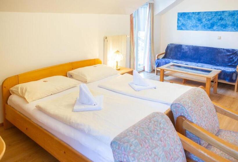 اتاق استاندارد چهار تخته, & Hostel Sandwirt
