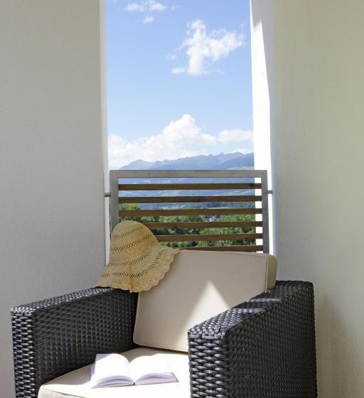 Suite amb Balconada, Petrus