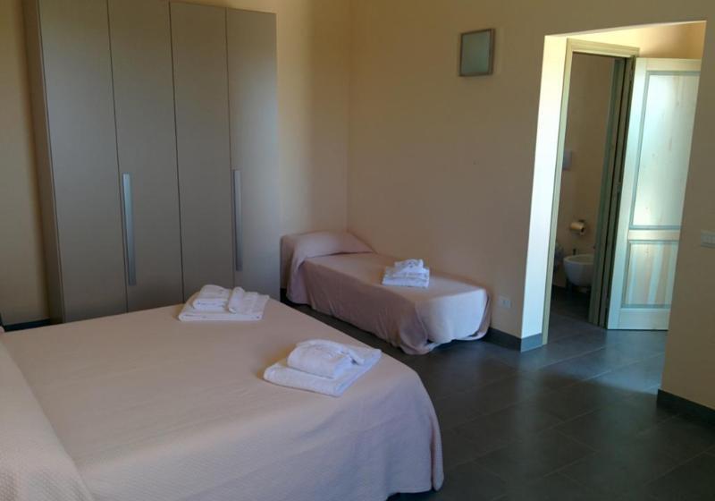 اتاق راحتی سه تخته, Relais Casina Miregia