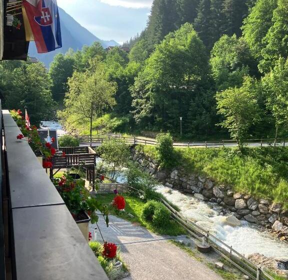 اتاق خانوادگی, Stubnerhof