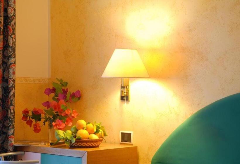 اتاق سوپریور, Park Hotel Villa Americana