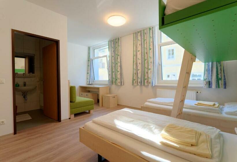 اتاق استاندارد چهار تخته, Jugendgästehaus Bad Ischl