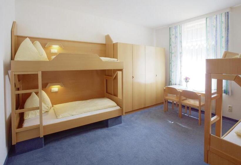 اتاق استاندارد, Jugendgästehaus Bad Ischl