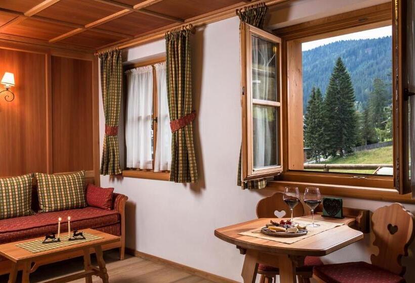 سوئیت جونیور با چشم‌انداز, Chalet Del Sogno