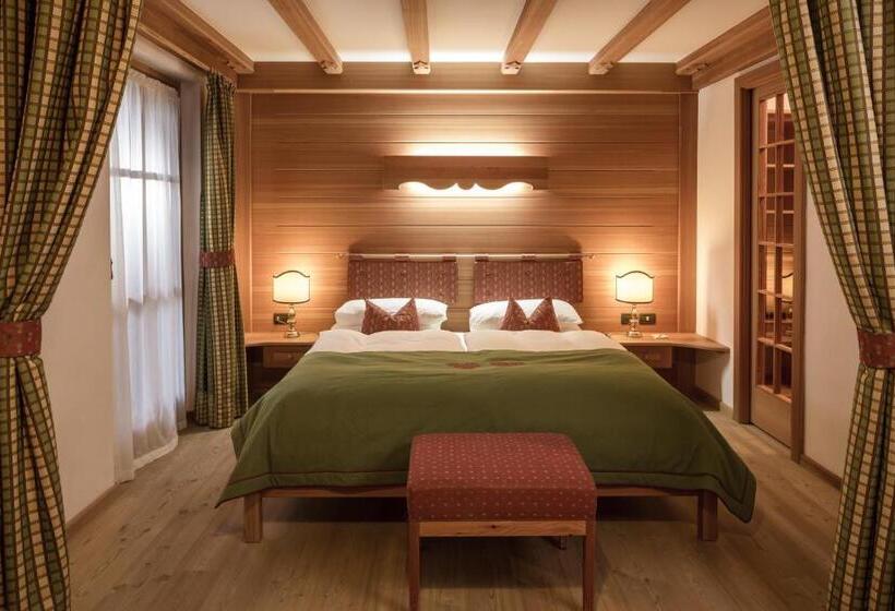 سوئیت جونیور با چشم‌انداز, Chalet Del Sogno