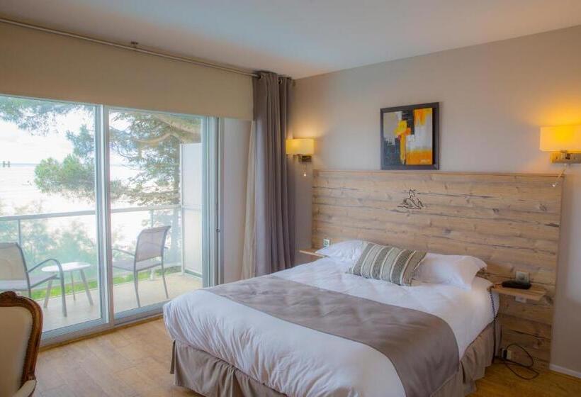 اتاق استاندارد با بالکن و چشم‌انداز دریا, Arc Hôtel Sur Mer