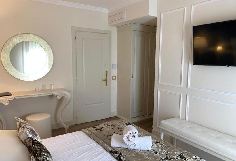 اتاق لوکس با بالکن, Ca  D Oro Tre Stelle Superior Adults Only