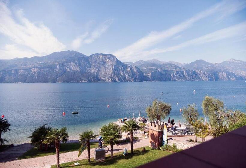 سوییت جونیور, Du Lac   Relax Attitude