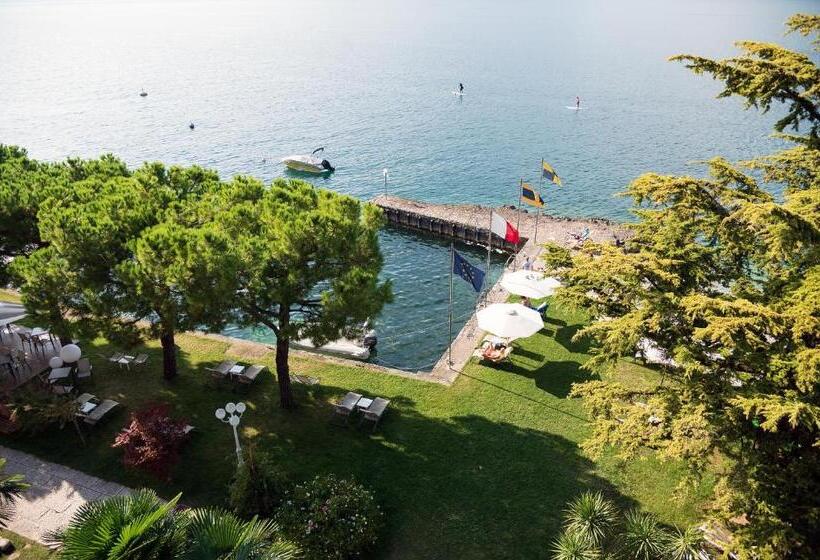 اتاق استاندارد با چشم‌انداز دریاچه, Du Lac   Relax Attitude
