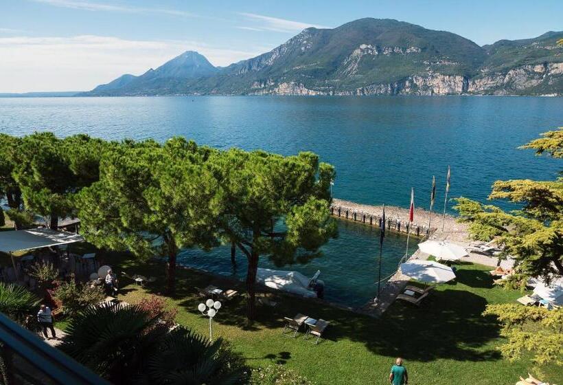 اتاق لوکس با چشم‌انداز دریاچه, Du Lac   Relax Attitude