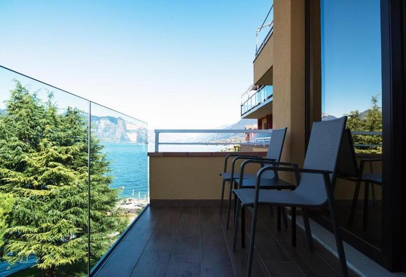 اتاق لوکس با چشم‌انداز دریاچه, Du Lac   Relax Attitude