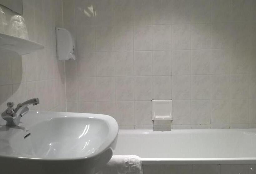 اتاق استاندارد یک نفره, Hôtel Hélianthe