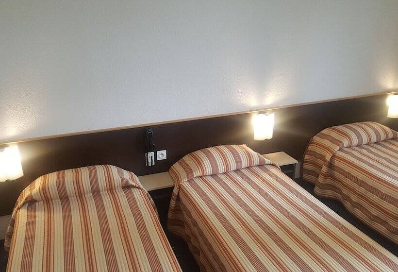 اتاق استاندارد سه نفره, Hôtel Hélianthe