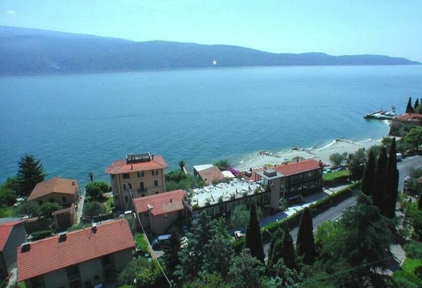 Standard Room Lake View, Lido