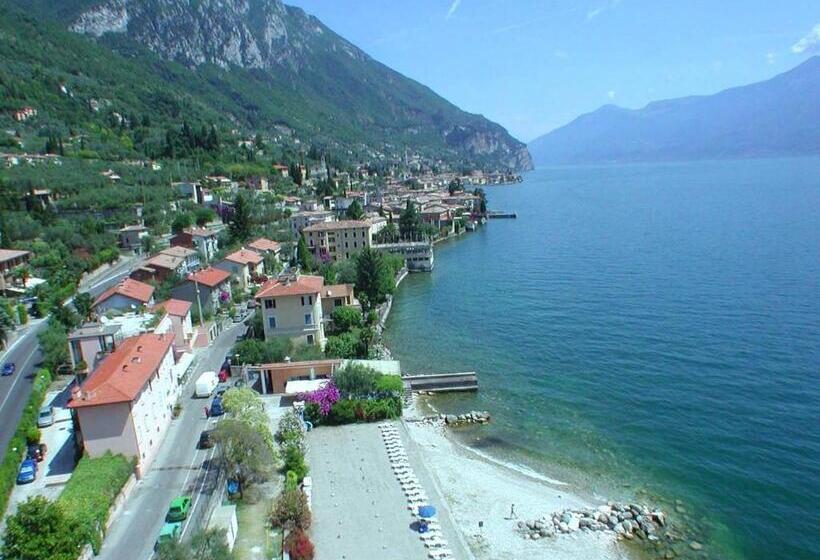 Superior room with lake view, Lido