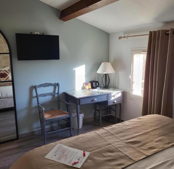 اتاق استاندارد با تخت بزرگ, Logis Hotel La Ferme