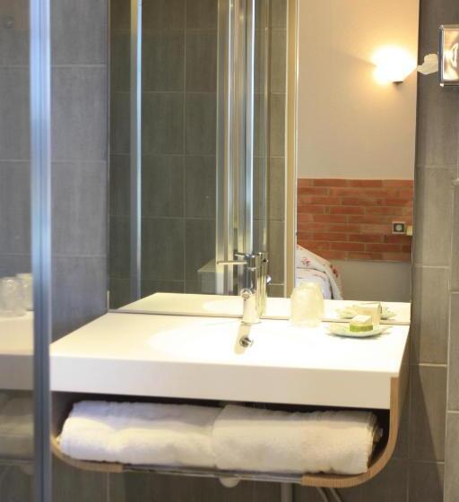 اتاق استاندارد, Logis Hotel La Ferme