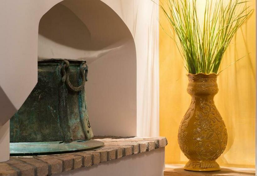 سوئیت جونیور با تراس, Rodos Niohori Elite Suites Boutique
