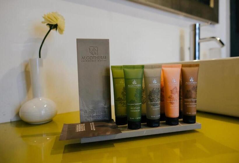 سوئیت جونیور با تراس, Rodos Niohori Elite Suites Boutique