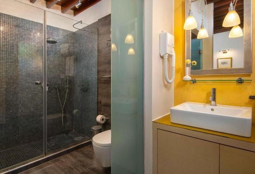 سوئیت جونیور با تراس, Rodos Niohori Elite Suites Boutique