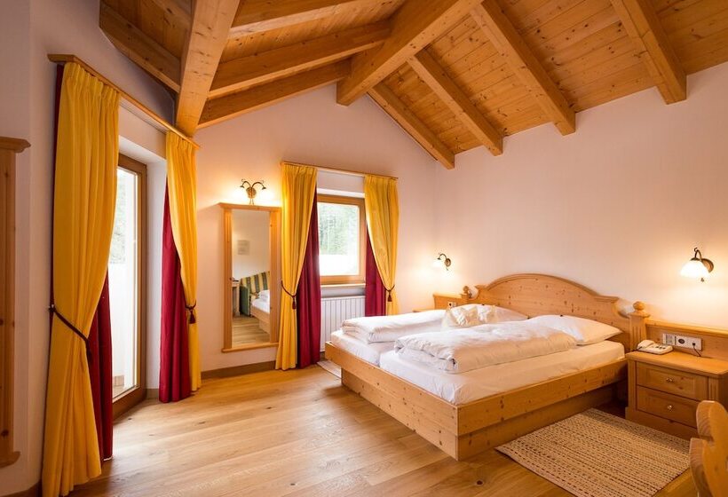 Classic Room, Weiher Green Lake