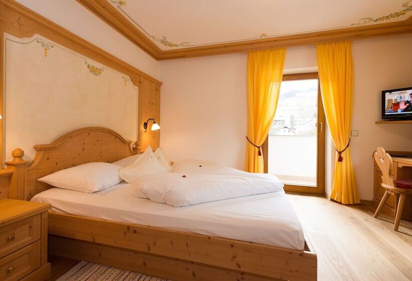 Suite, Weiher Green Lake