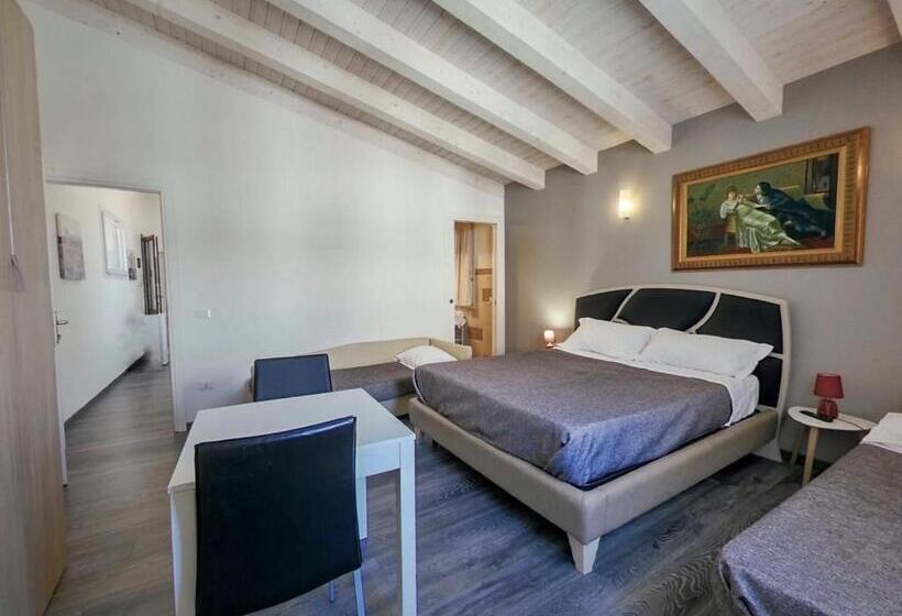 اتاق استاندارد سه نفره, Kunesias B&b