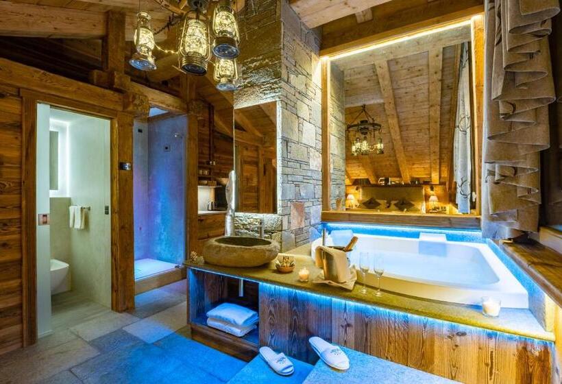 سوئیت با چشم‌انداز, Park Chalet Village