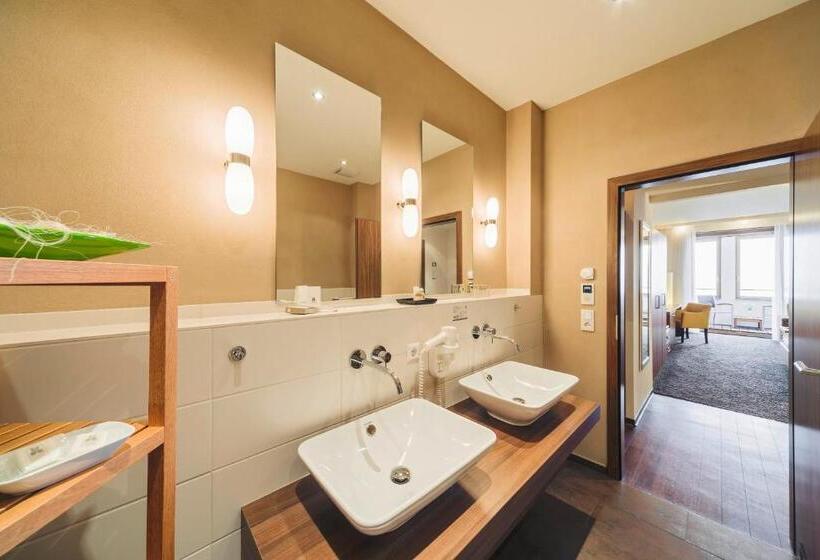 سوییت, Flair Hotel Zum Schiff