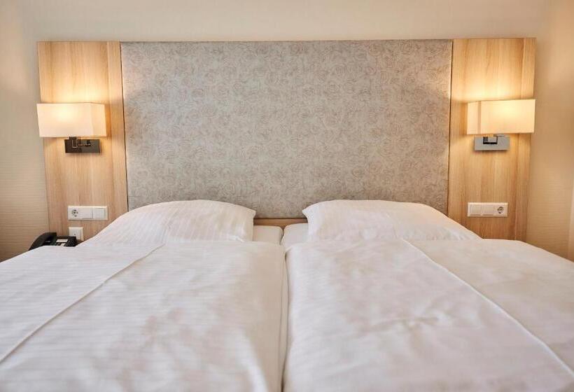 اتاق سوپریور, Flair Hotel Zum Schiff