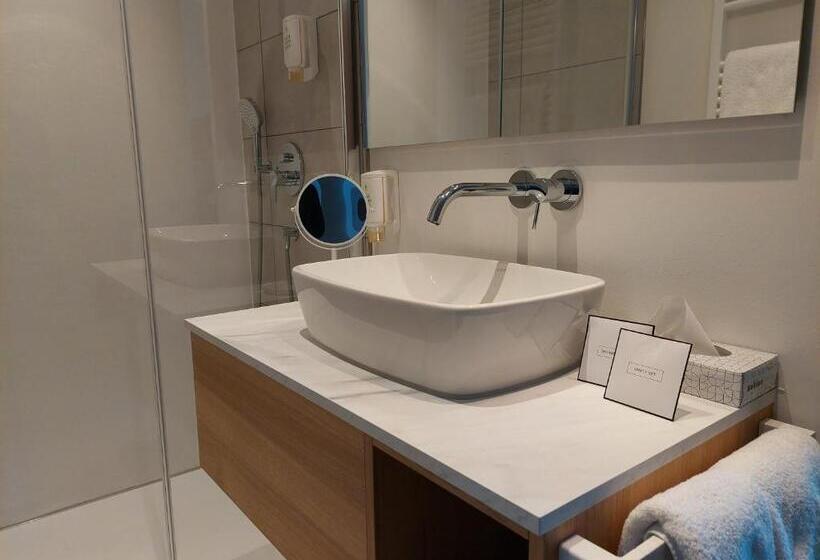 اتاق استاندارد, Flair Hotel Zum Schiff