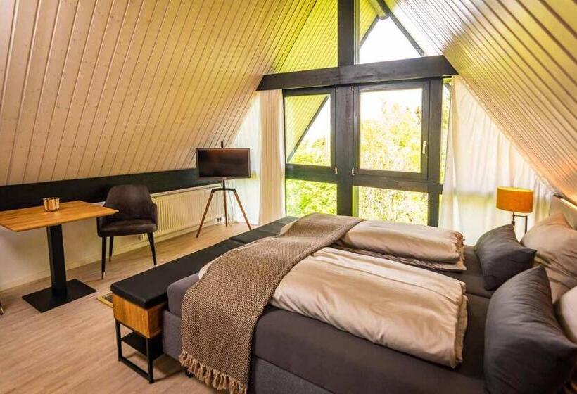 استودیوی استاندارد, Berghotel Friedrichshöhe