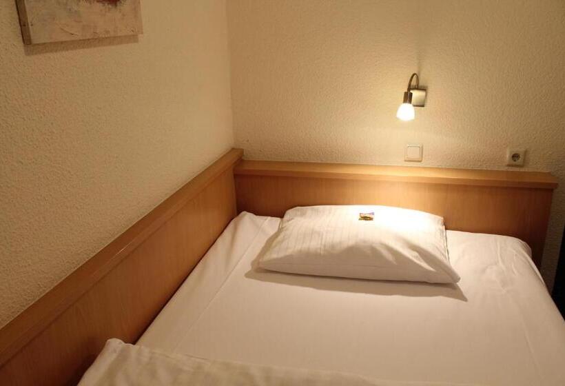 اتاق استاندارد یک نفره, City Hotel Neuwied