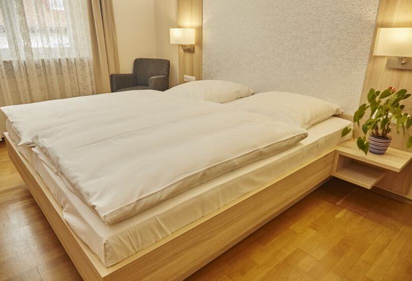 اتاق استاندارد, Flair Hotel Zum Schiff