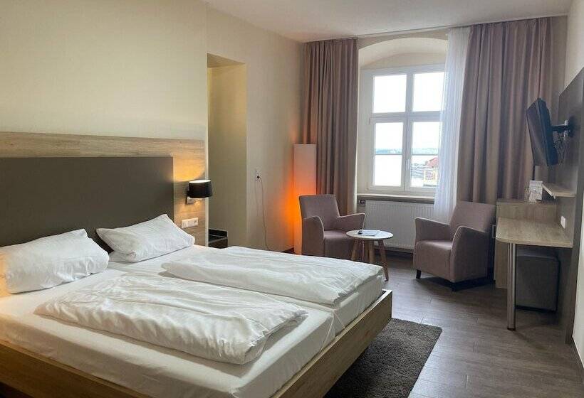 اتاق راحتی, Flair Hotel Zum Schiff