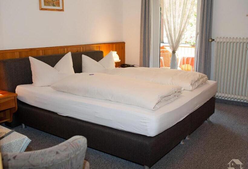 Standard Room with Balcony, Landgasthaus Kurz Hotel & Restaurant Am Feldberg   Schwarzwald