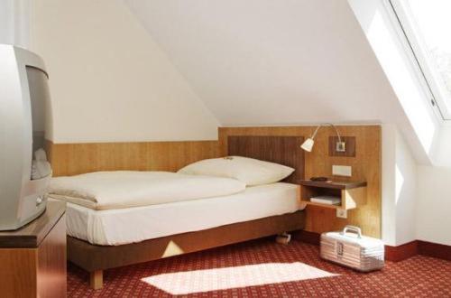 Standard Single Room, Landgasthof Gschwendtner