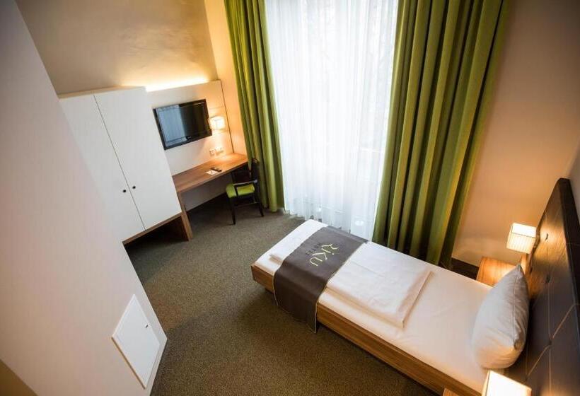 اتاق استاندارد یک نفره, Riku Hotel Neu Ulm